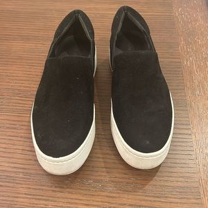 Vince black suede shoes. Size 36. Good condition